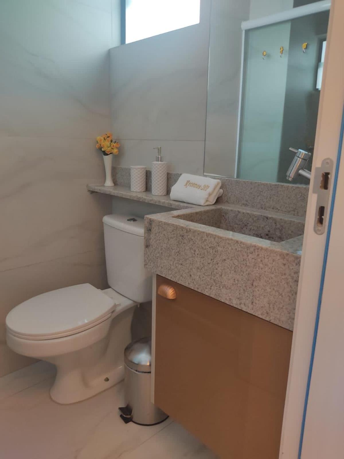 Apartment Luar *